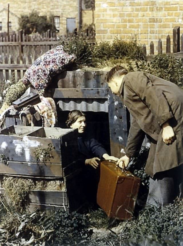 Anderson shelter, 1940