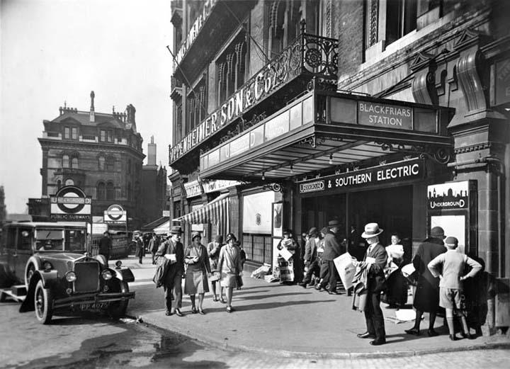 London Through the Lens of Time: George Reid's Captivating Street Scenes of the 1920s and 1930s