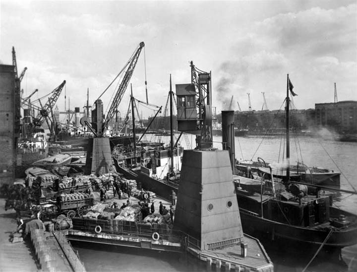 London Through the Lens of Time: George Reid's Captivating Street Scenes of the 1920s and 1930s