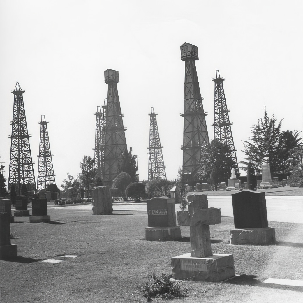 A City in Motion: Ansel Adams' Photos Capture the Energy of 1940s Los Angeles