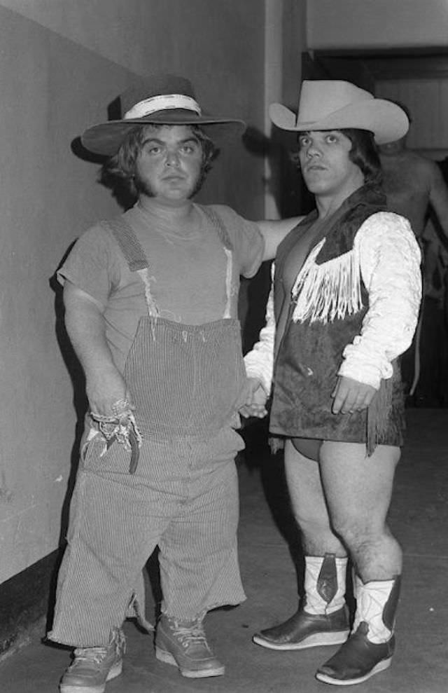 Farmer Pete and Cowboy Lang backstage in Milwaukee, February 3, 1972.