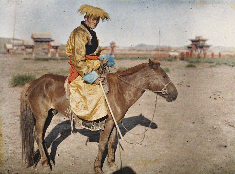 Badamdorj in vicinity of the Yellow Palace, Urga, 1913