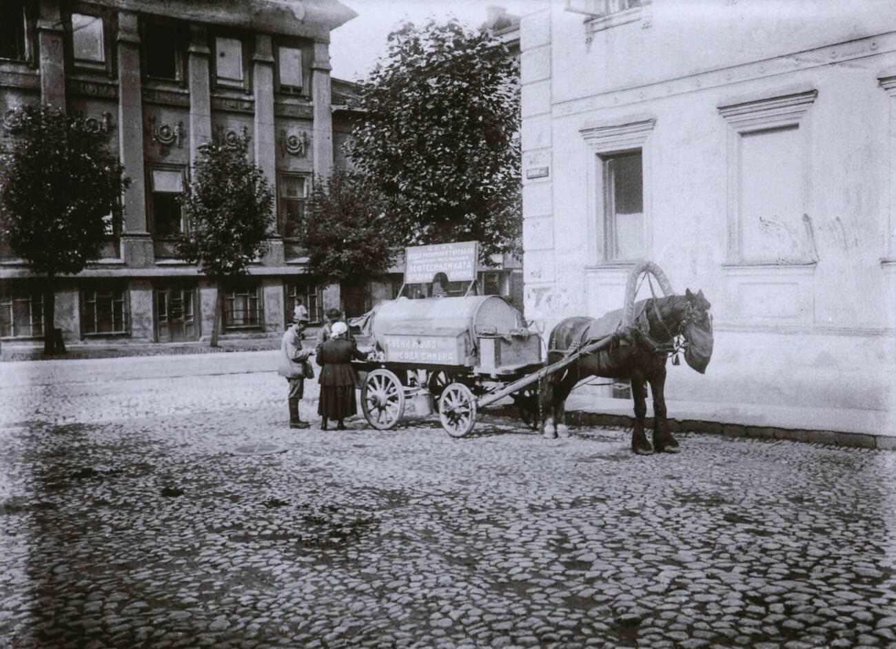 New Basmannaya street in Moscow, 1920s.