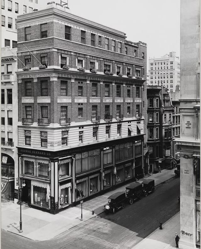 Street Scenes - June 1922, Fifth Ave N.E. Cor., 53rd St.