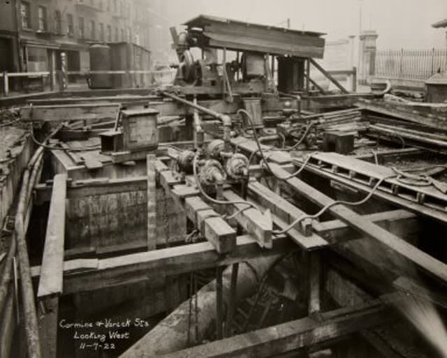 Fascinating Vintage Photos Capture the Mood of 1922 New York City