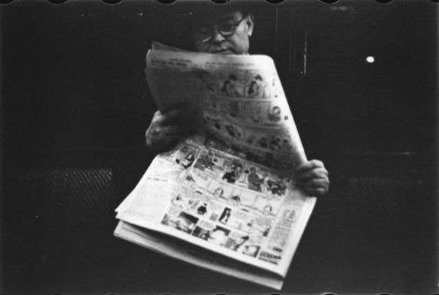 Riding the Rails: New York City Subway Passengers in the 1940s