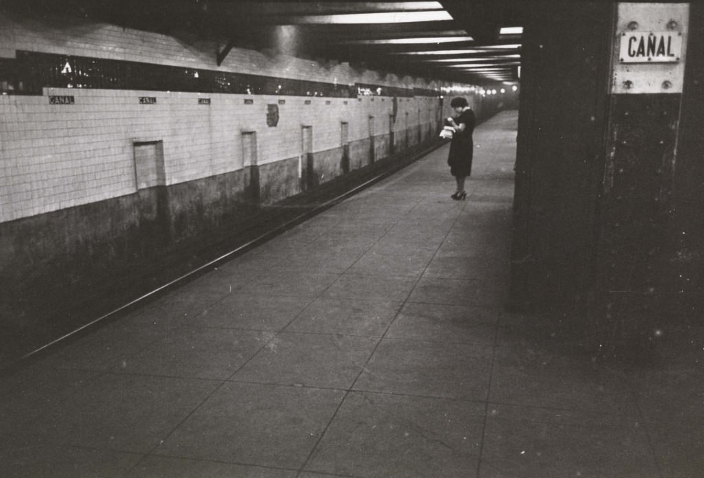 Riding the Rails: New York City Subway Passengers in the 1940s