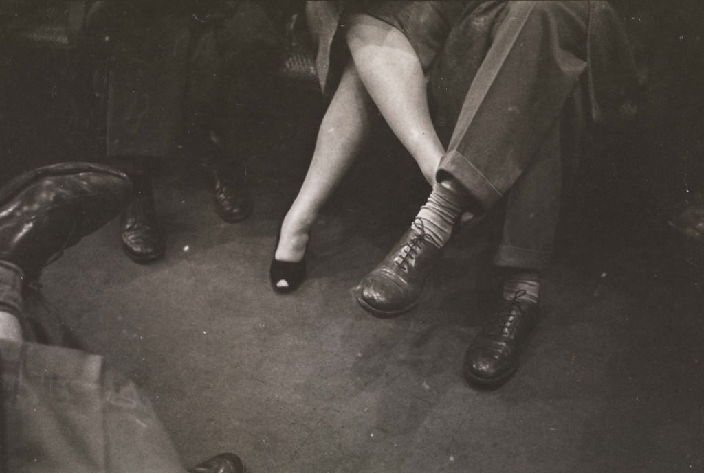 Riding the Rails: New York City Subway Passengers in the 1940s