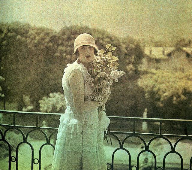 More Than Just Pretty Faces: Lartigue's Portraits Reveal the Spirit and Individuality of Parisian Women