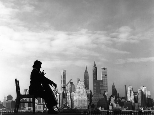 The Poetry of the Everyday: Robert Doisneau's Enduring Photographs of Parisian Life