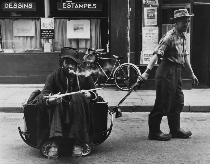 The Poetry of the Everyday: Robert Doisneau's Enduring Photographs of Parisian Life