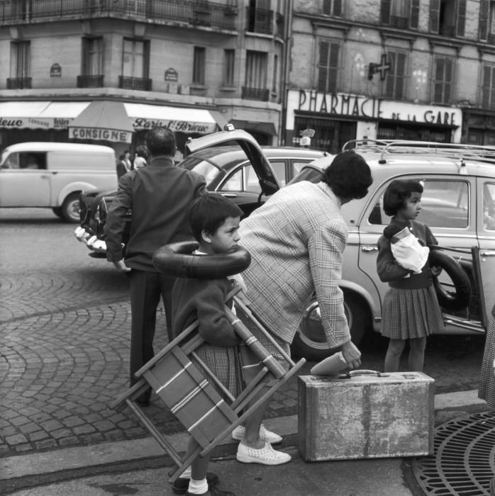 The Poetry of the Everyday: Robert Doisneau's Enduring Photographs of Parisian Life