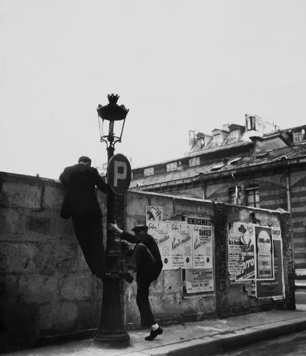 The Poetry of the Everyday: Robert Doisneau's Enduring Photographs of Parisian Life