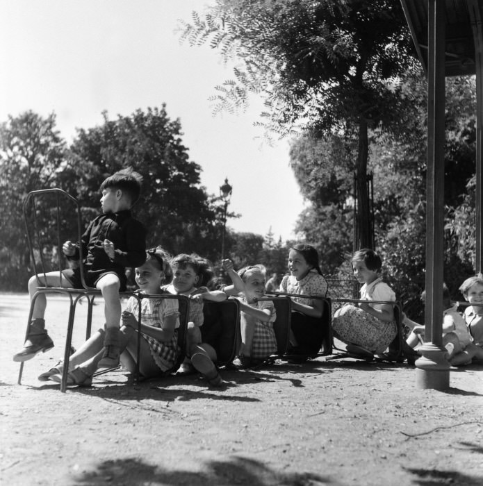 The Poetry of the Everyday: Robert Doisneau's Enduring Photographs of Parisian Life