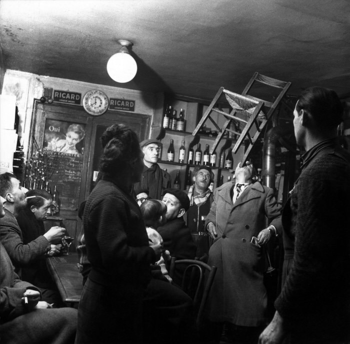 The Poetry of the Everyday: Robert Doisneau's Enduring Photographs of Parisian Life