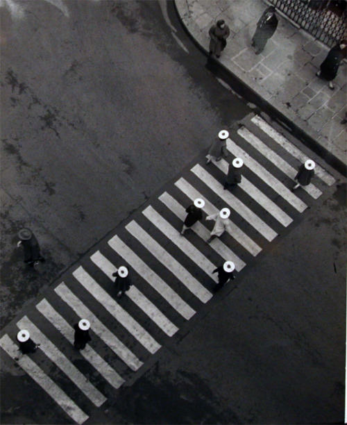 The Poetry of the Everyday: Robert Doisneau's Enduring Photographs of Parisian Life