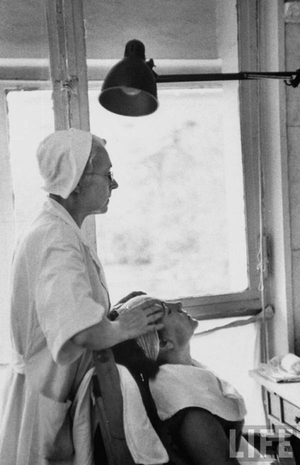 Beyond the Iron Curtain: Glimpses of Everyday Life for Russian Women in the 1950s