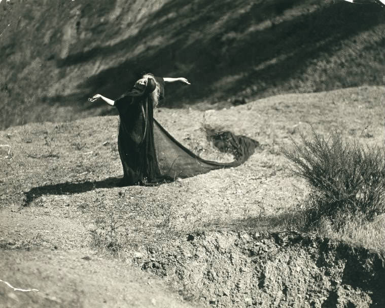 Ruth St. Denis: Pioneering Dancer Who Brought Eastern Mysticism to Western Stages