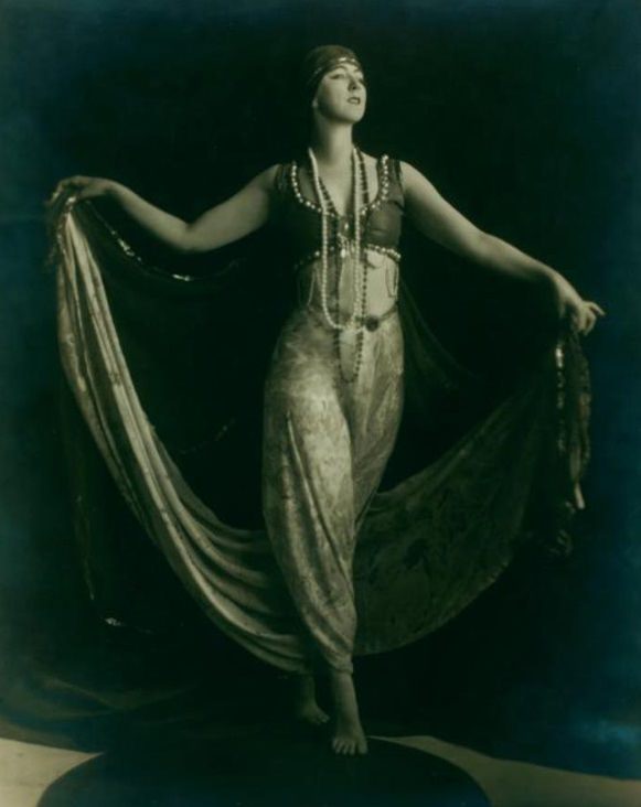 Ruth St. Denis: Pioneering Dancer Who Brought Eastern Mysticism to Western Stages