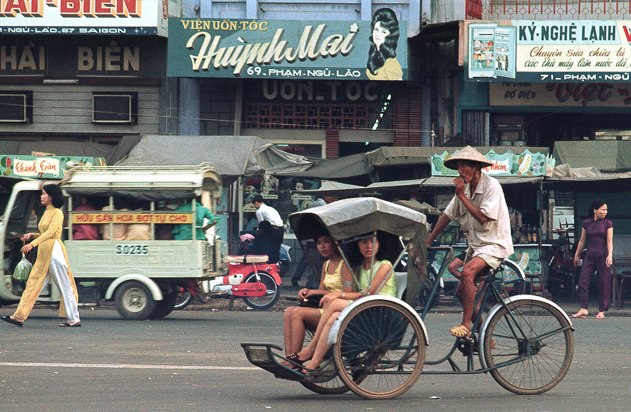 Saigon, 1968-1968.