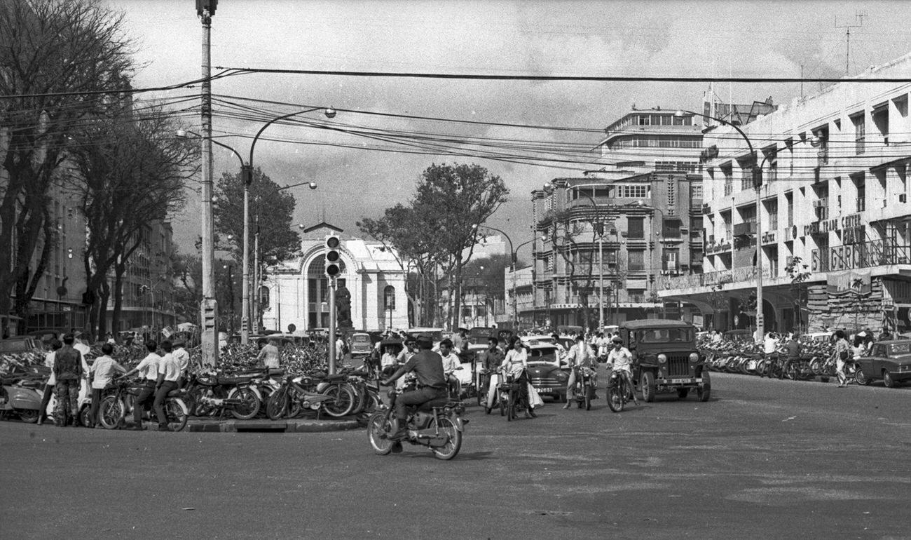 Le Loi Street, Saigon, 1968.