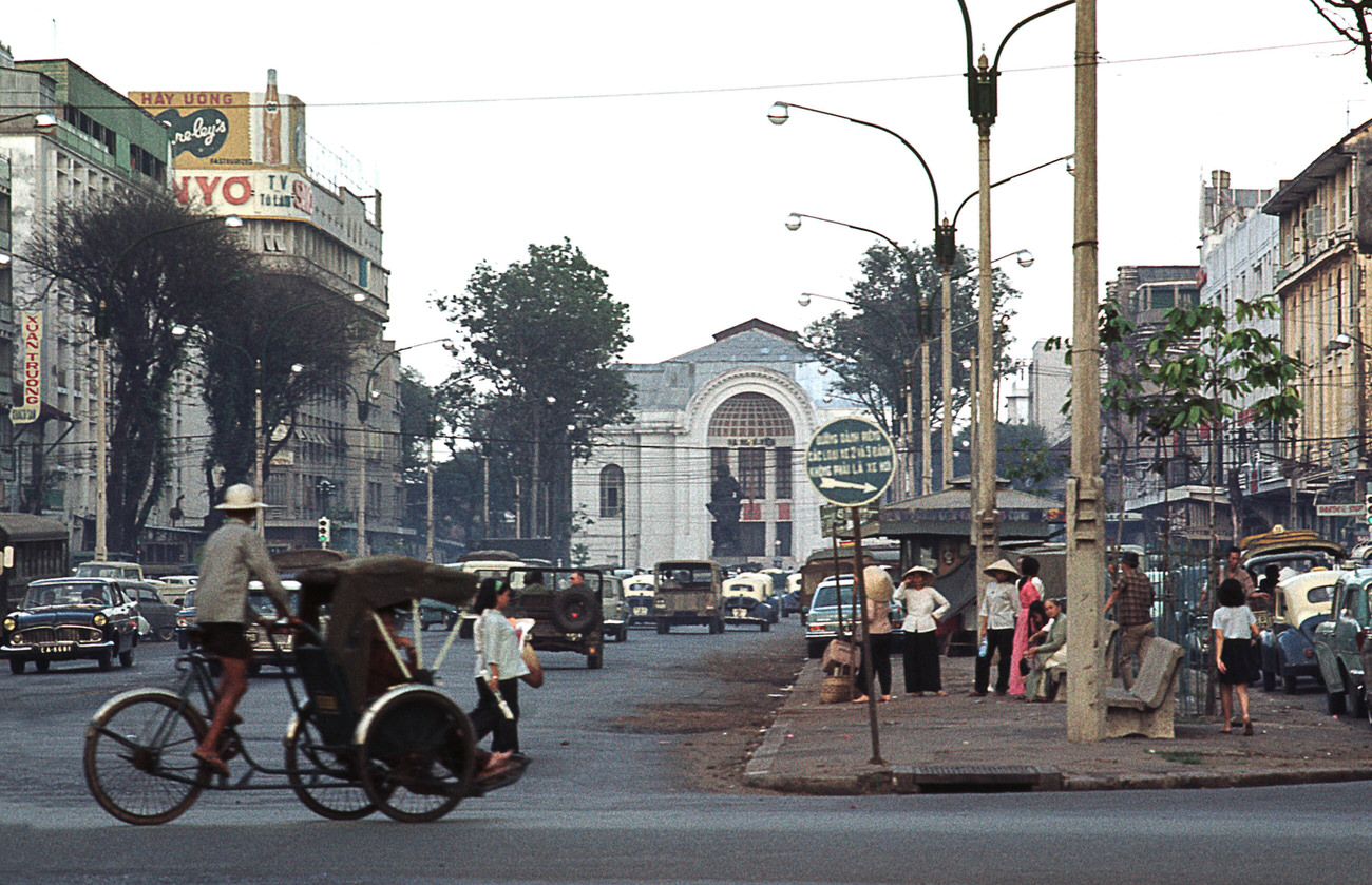 Le Loi Street in Saigon, 1968.