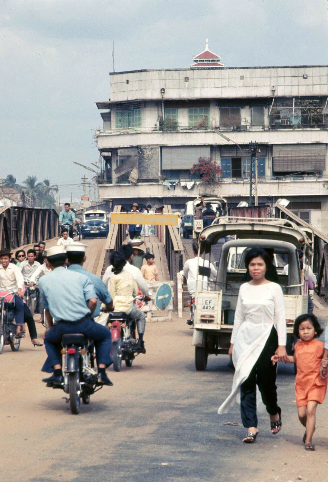 Saigon Zoo, 1968.