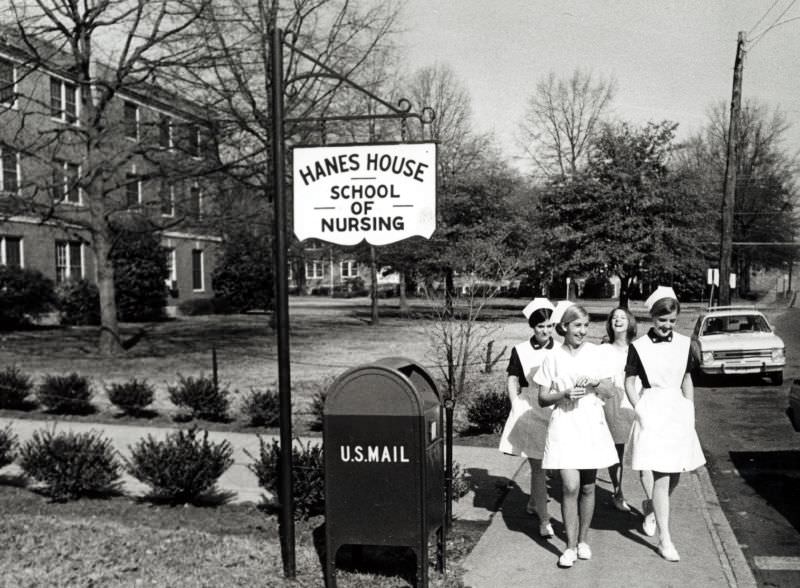 School Days and Miniskirts: A Nostalgic Look at Vintage Photos of School Girls in Uniform