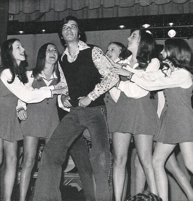 School Days and Miniskirts: A Nostalgic Look at Vintage Photos of School Girls in Uniform