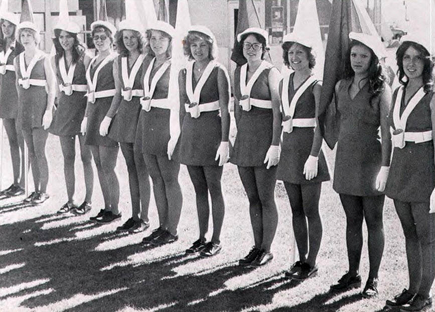 School Days and Miniskirts: A Nostalgic Look at Vintage Photos of School Girls in Uniform