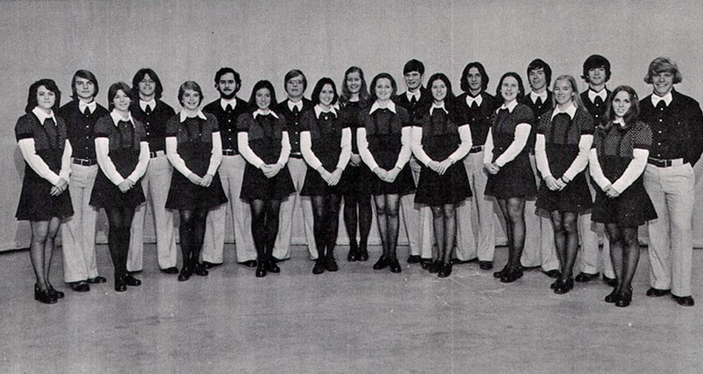 School Days and Miniskirts: A Nostalgic Look at Vintage Photos of School Girls in Uniform