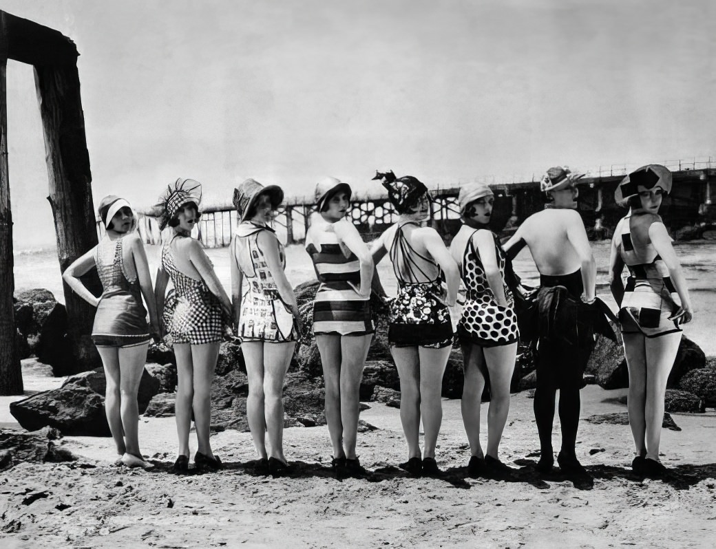 The Sennett Bathing Beauties and the Rise of Hollywood Glamour in 1915