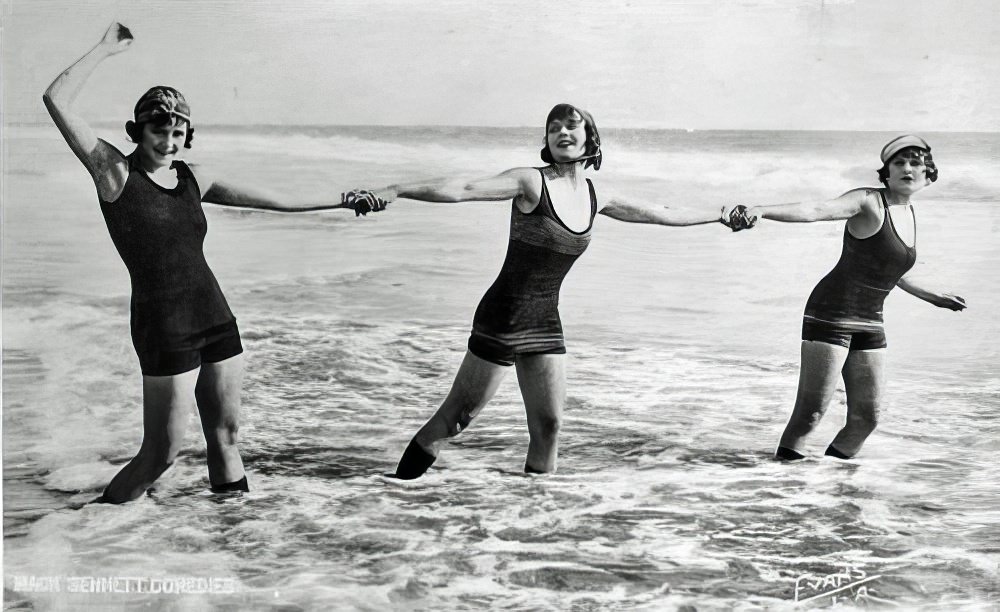 The Sennett Bathing Beauties and the Rise of Hollywood Glamour in 1915