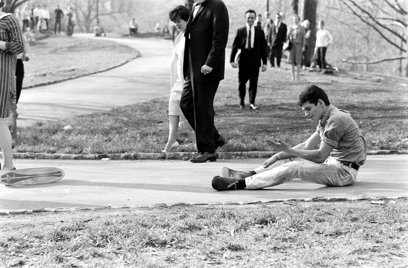 Sidewalk Surfing: Bill Eppridge Captures the Rise of Skateboarding in 1960s New York City