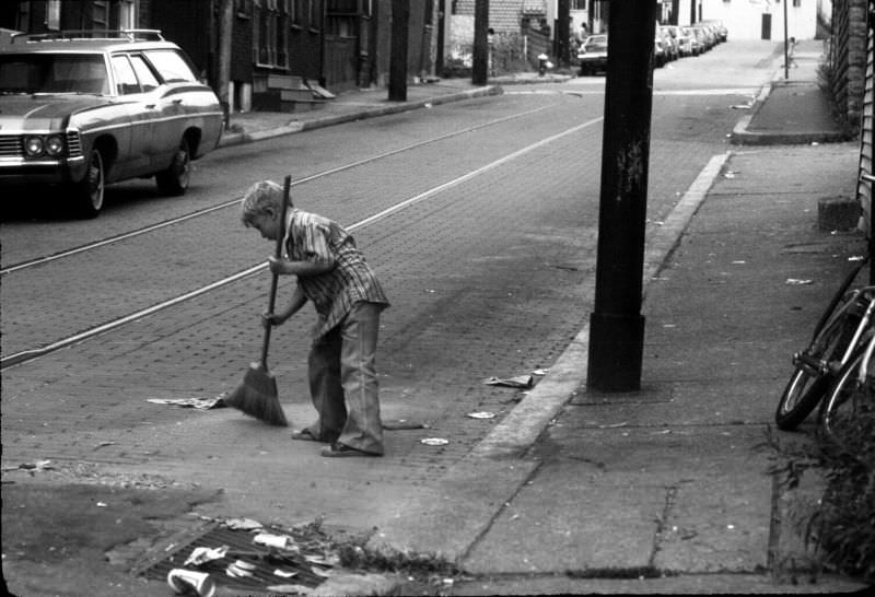 Chestnut Street sweeper, 2013.