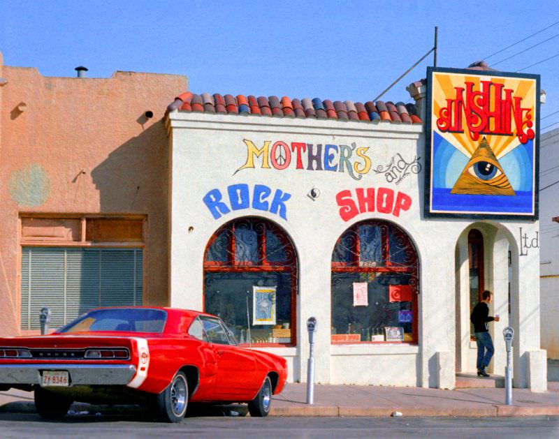 Mothers on paseo, 2011.