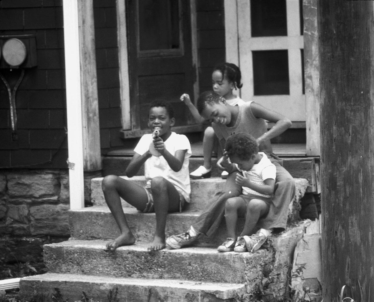 Porch kids, 1976.