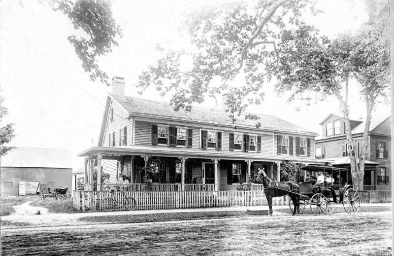 Allis-Bushnell House Interior