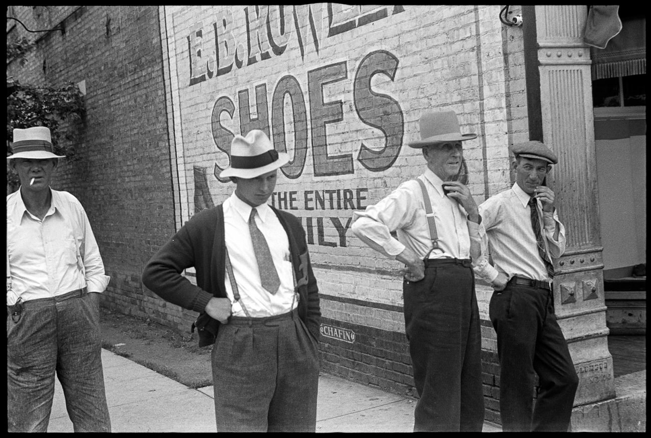 A Saturday afternoon on the main street of London, Ohio, 1938.