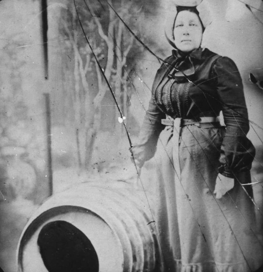 The True Story of Annie Edson Taylor: The Woman Who Survived a Trip Over Niagara Falls in a Barrel in 1901