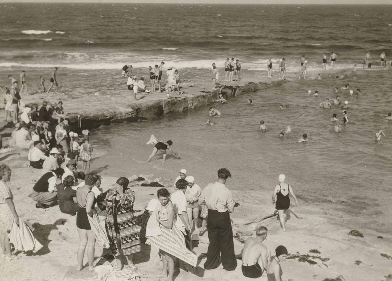 Oak Park rock pool, 1950.