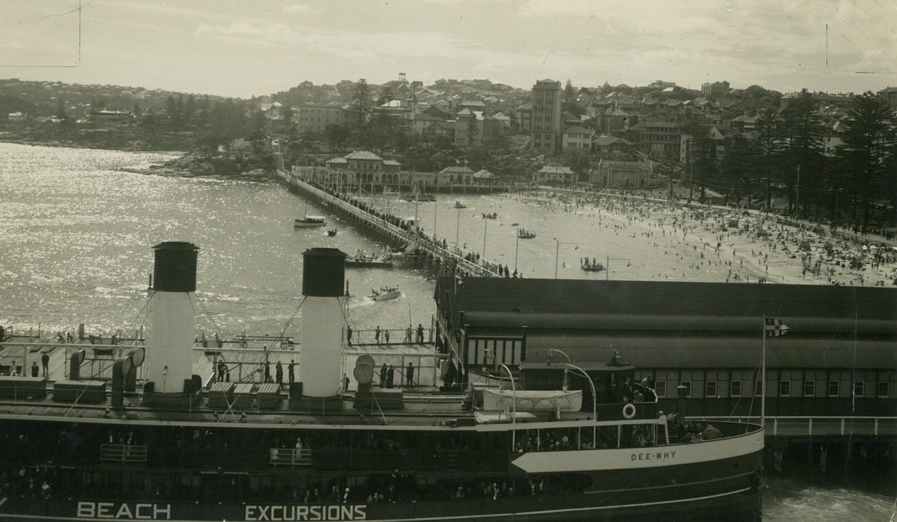 Ferry Dee Why and Manly Harbour pool, 1930s.