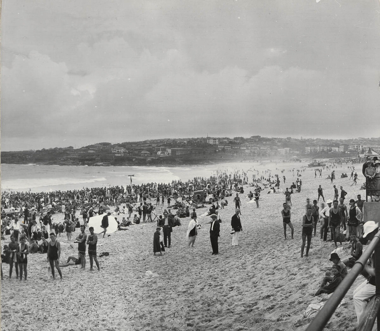 Bondi Beach, Sydney, 1922.