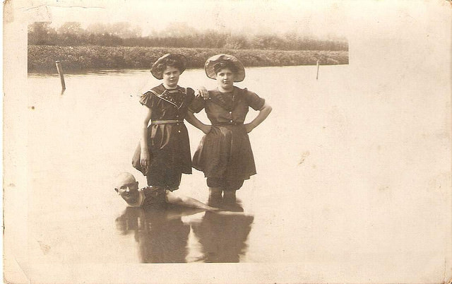 The Bathing Beauties of Early 1900s: A Photographic Exploration of How Women's Swimsuits Changed Over time