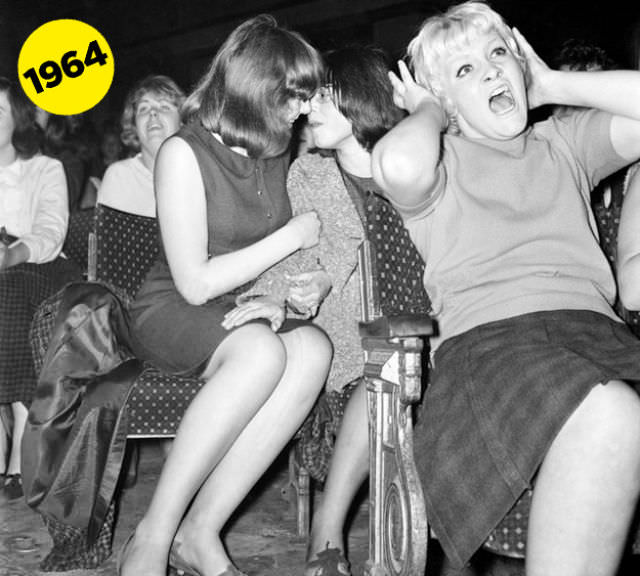 Screaming and Swooning: Vintage Photos of Beatles Fangirls of 1964-1965