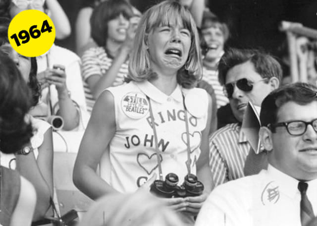 Screaming and Swooning: Vintage Photos of Beatles Fangirls of 1964-1965