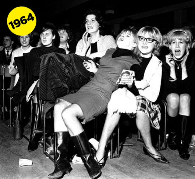 Screaming and Swooning: Vintage Photos of Beatles Fangirls of 1964-1965