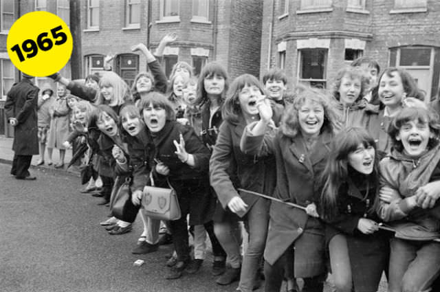 Screaming and Swooning: Vintage Photos of Beatles Fangirls of 1964-1965