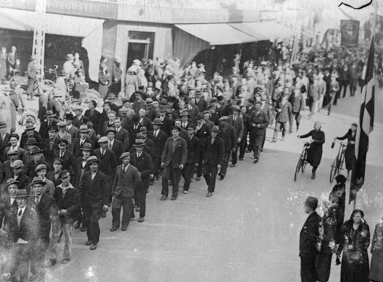 Strikers demonstrating in Esbjerg, Denmark, 1934