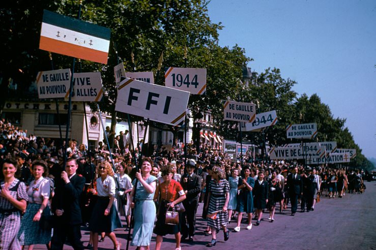 Celebrations in Paris after the liberation of the city, August 1944